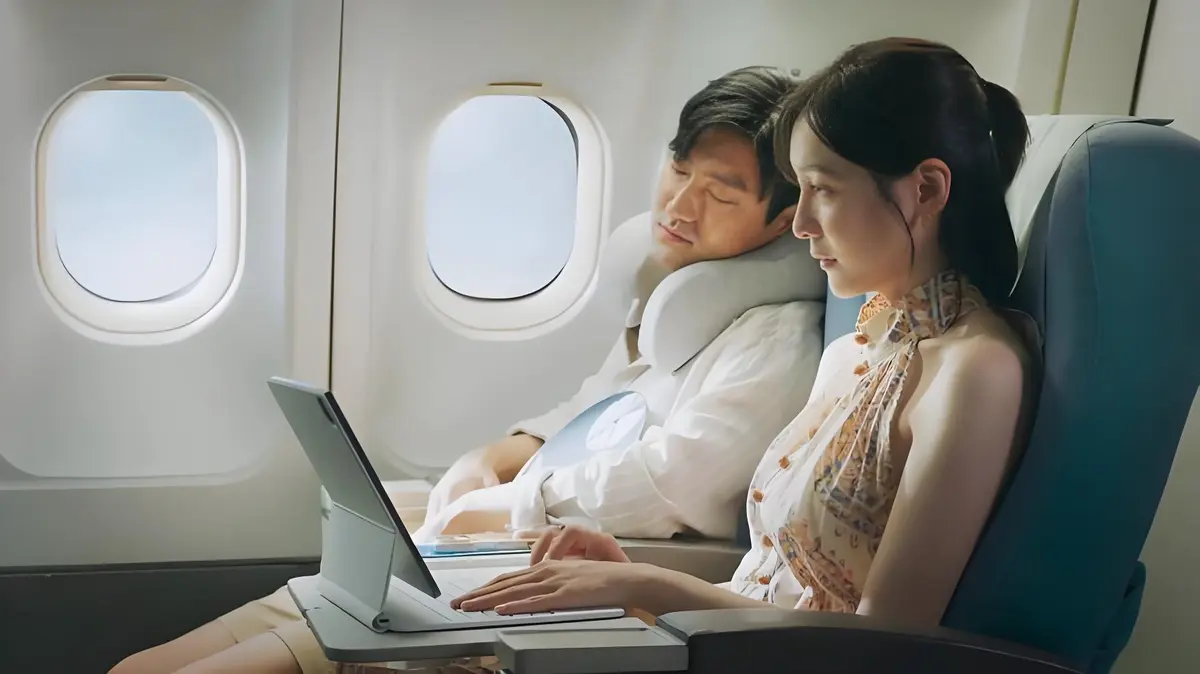 韩国电影《Flight to Paradise/极乐飞行》未删减版高清播放-《极乐飞行》1080P高清画质免费在线观看-无广告完整版