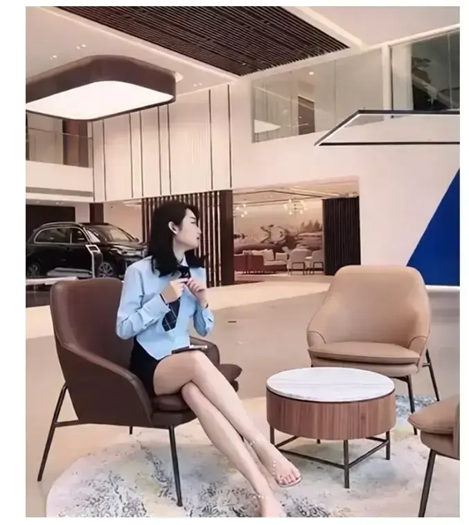 佳木斯新玛特迪桑特女销售事件完整现场视频-震撼破防全网震惊-佳木斯新玛特迪桑特导购事件视频在线观看免费播放