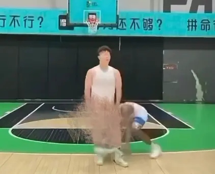 《牛教练的裤子》完整版HD播放-牛教练搞笑防守视频全集-1080P高清画质免费在线看
