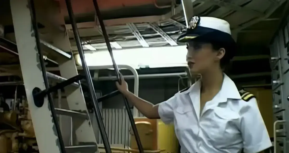 《军舰上的女兵》无删减版在线看-《军舰上的女兵》1080P高清画质-免费观看全集-中文版网盘资源