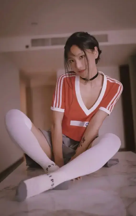 刘玥合集完整版-海外留学生单挑三黑经典合集-刘玥和洋老外电影全记录-免费高清观看
